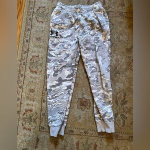 Under Armour camo sweatpants